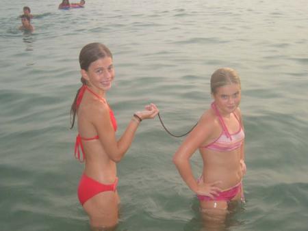 laura x su hermana